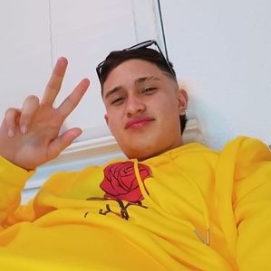 Meet your Posher, Luis